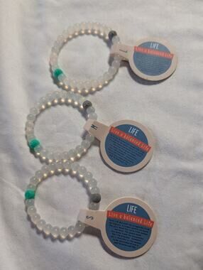 NWT "Live A Balanced Life" Silicone/Plastic Bracelet Lot Of 3 Size S, M & L